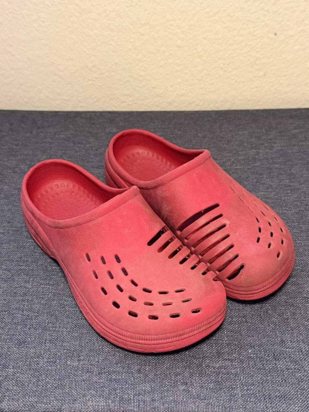 Toddler Red Crocs, Size S 11/12